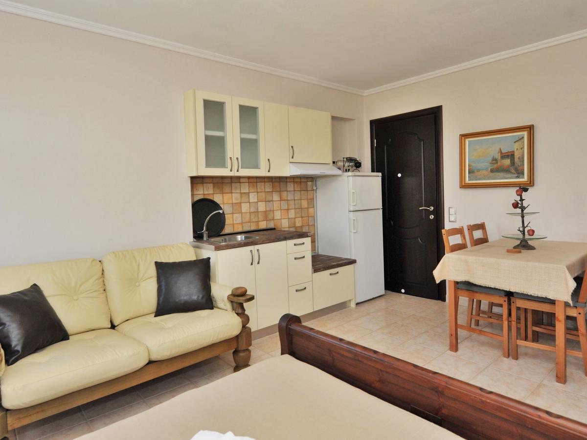 Alice Wonderland Home Nea Flogita Halkidiki Luaran gambar